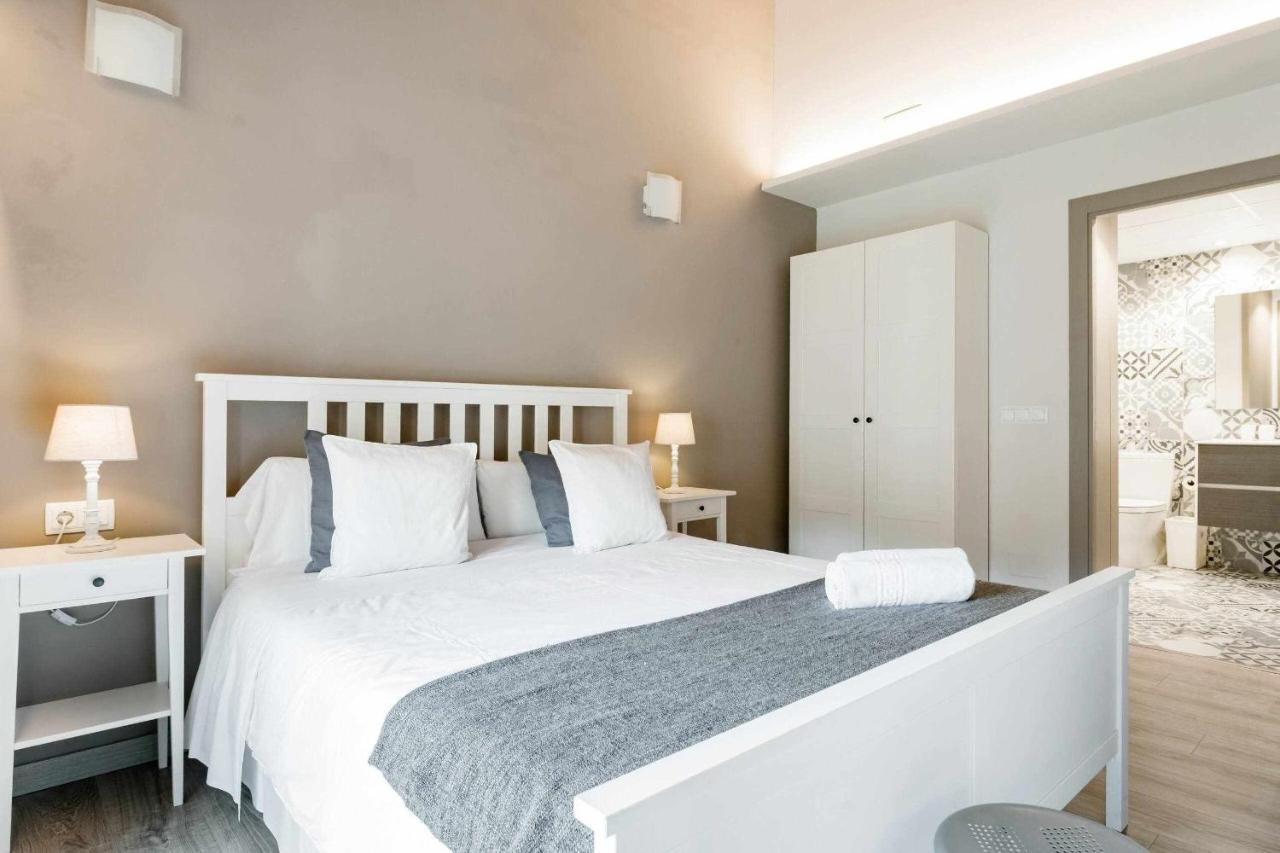 Revitalized Apartment In Historical Building Girona Exteriör bild