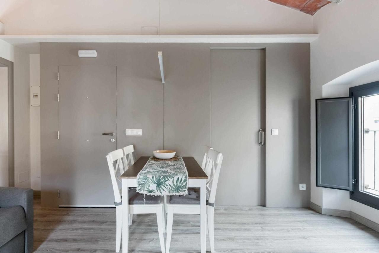 Revitalized Apartment In Historical Building Girona Exteriör bild